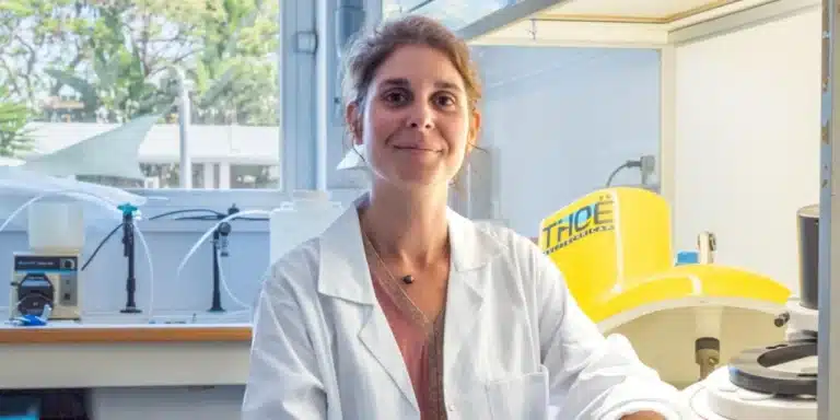 RENCONTRE AVEC CÉLINE POUSSE, ASSOCIÉE-GÉRANTE DU LABORATOIRE AEL